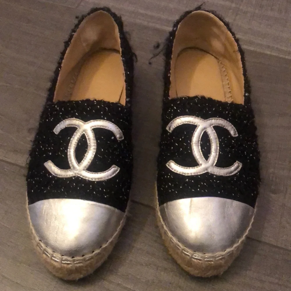 Chanel espadrilles 🖤 - Picture 2 of 15